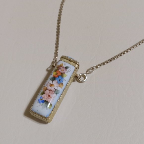 Vintage Rare Floral Enamel Locket Necklace - Picture 5 of 16
